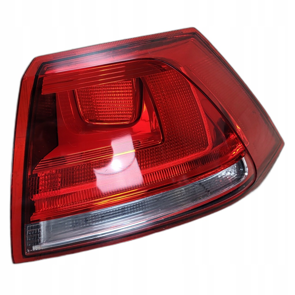 VW GOLF VII 7 5G0 lampa tył tylna prawa 5GO945096M
