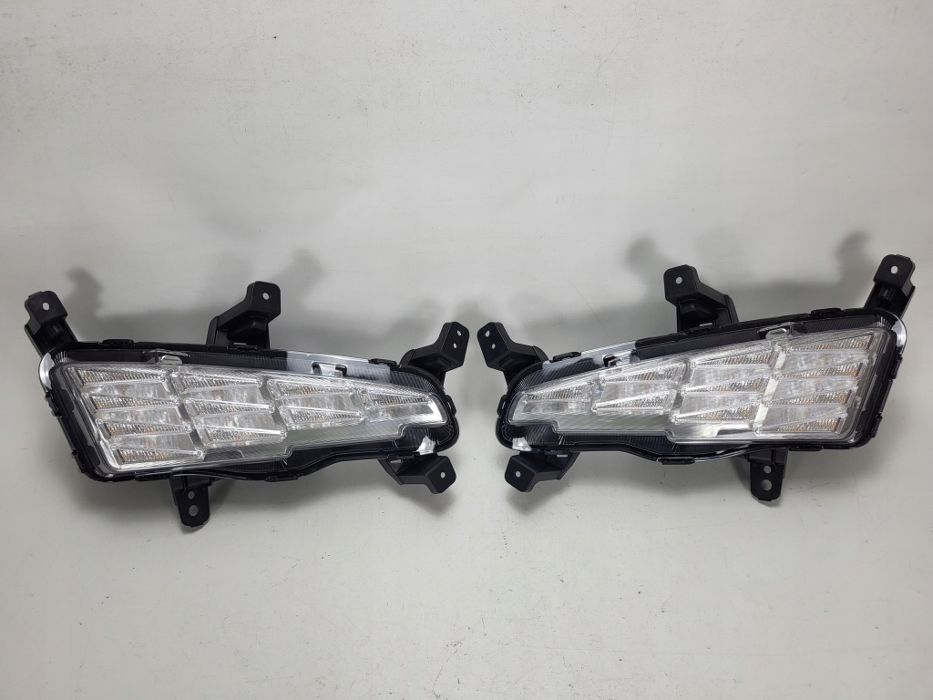 HYUNDAI I30 III 3 LIFT halogeny lampy LED DRL KOMPLET 6-PIN