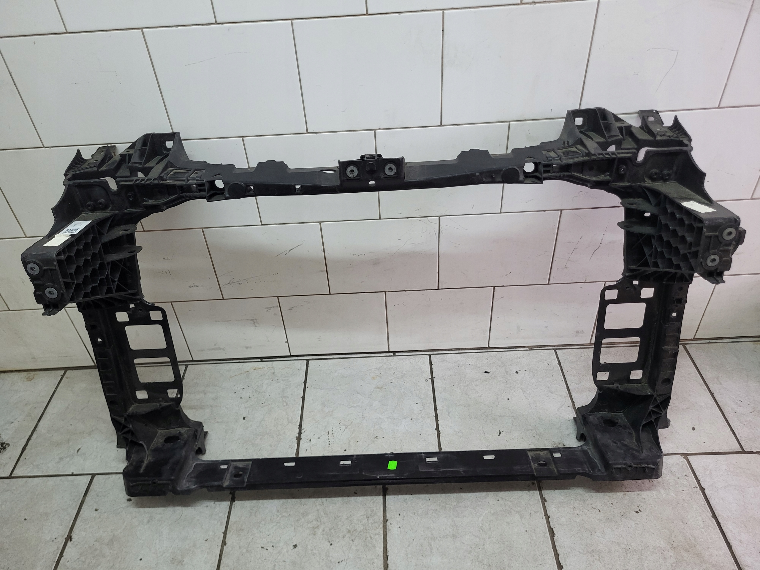 PORSCHE CAYENNE III 3 9Y0 pas przedni wzmocnienie przód 9Y0805594R