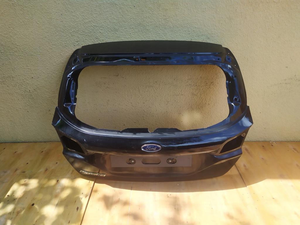 FORD FIESTA MK8 VIII 8 klapa bagażnika tył tylna H1BB-A40414-AM
