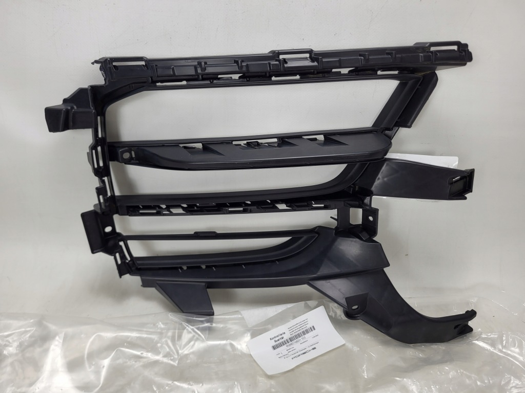 PORSCHE MACAN 95B kratka grill zderzaka przód przednia prawa 95B807682H