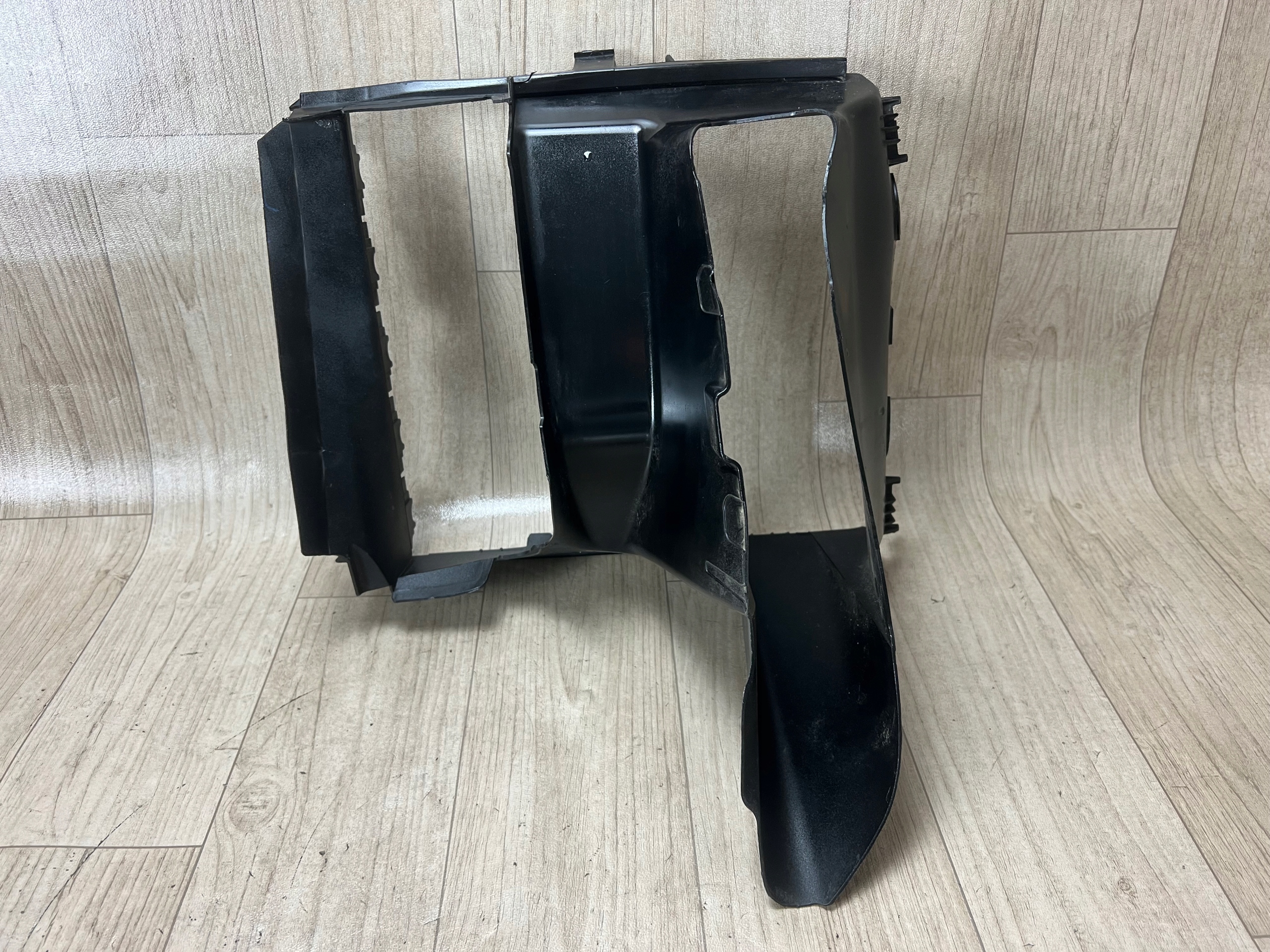 PORSCHE CAYENNE III 3 9Y 9Y0 kierownica wlotu powietrza lewa 9Y0117335A