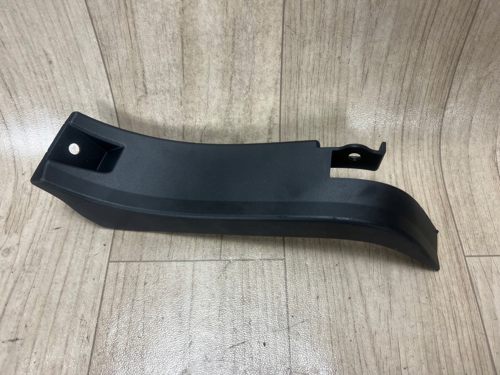 PORSCHE TAYCAN 9J 9J0 CROSS TURISMO listwa zderzaka tylna prawa 9J0807838