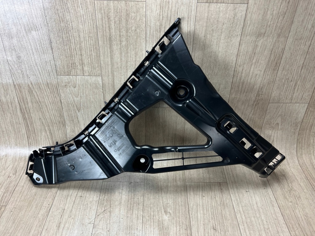 MERCEDES E-KLASA W214 ślizg zderzaka tył tylny prawy A2148858804