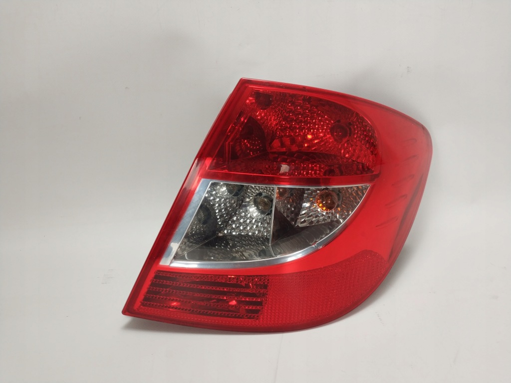RENAULT THALIA II 2 lampa tył tylna prawa
