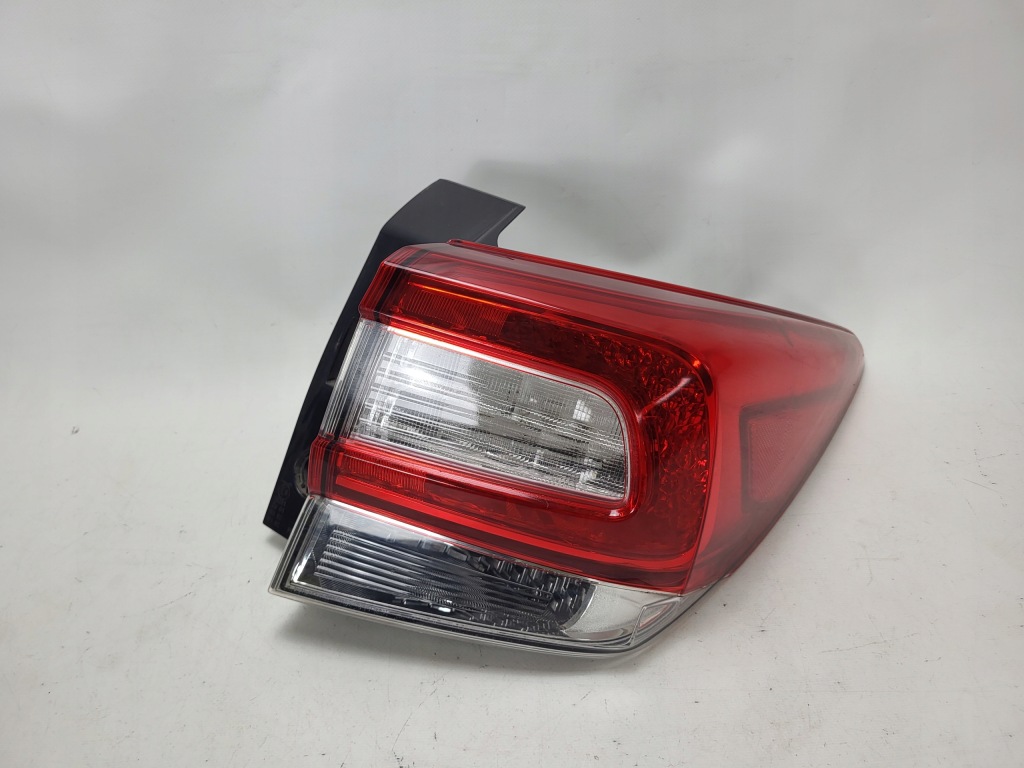 SUBARU XV LIFT lampa LED tył tylna prawa 84201-FL041