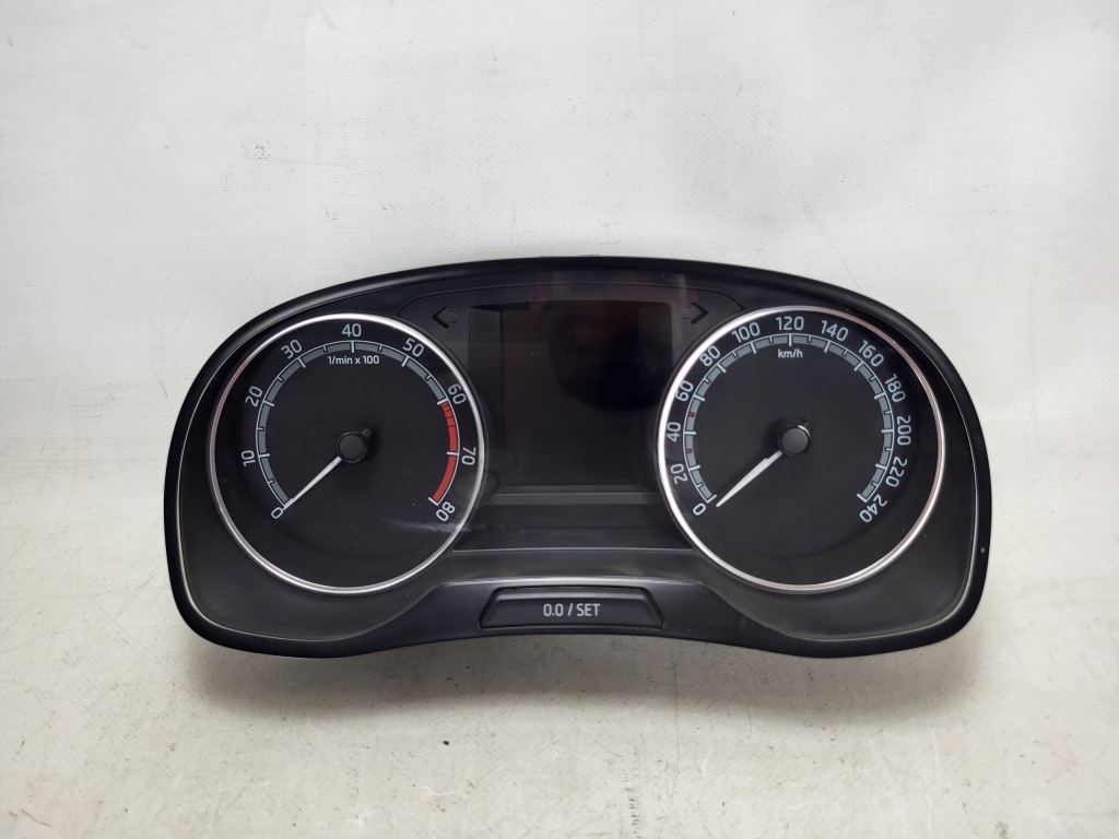 SKODA FABIA III LIFT 6V 6V0 licznik zegary 6V0920730E