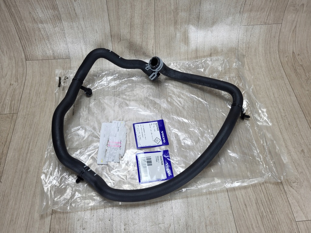 POLESTAR II 2 przewód wąż wody 32257929