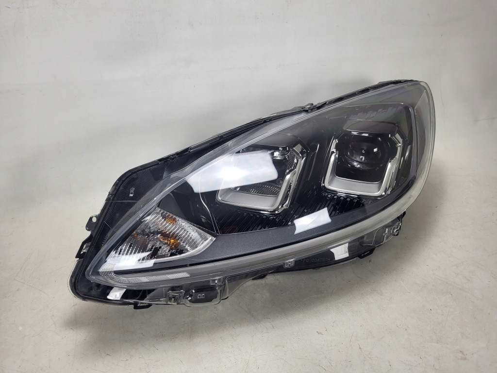 FORD KUGA MK3 ST LINE lampa LED przód przednia lewa LV4B13E015CD
